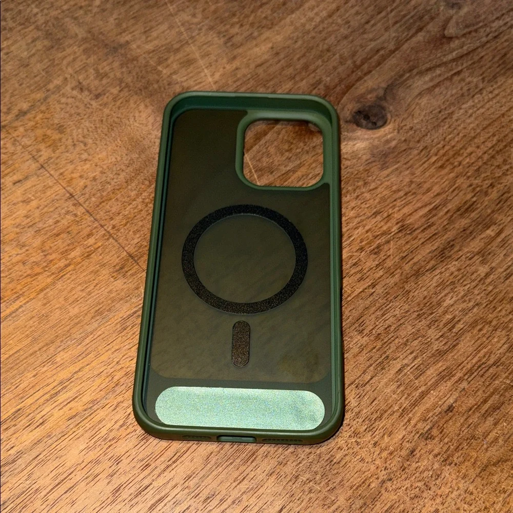 iPHONE 16 Pro Max Case w/Kickstand